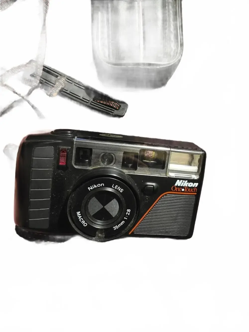 Vtg Nikon One Touch 35mm Point & Shoot Film Camera with Carrying Case
